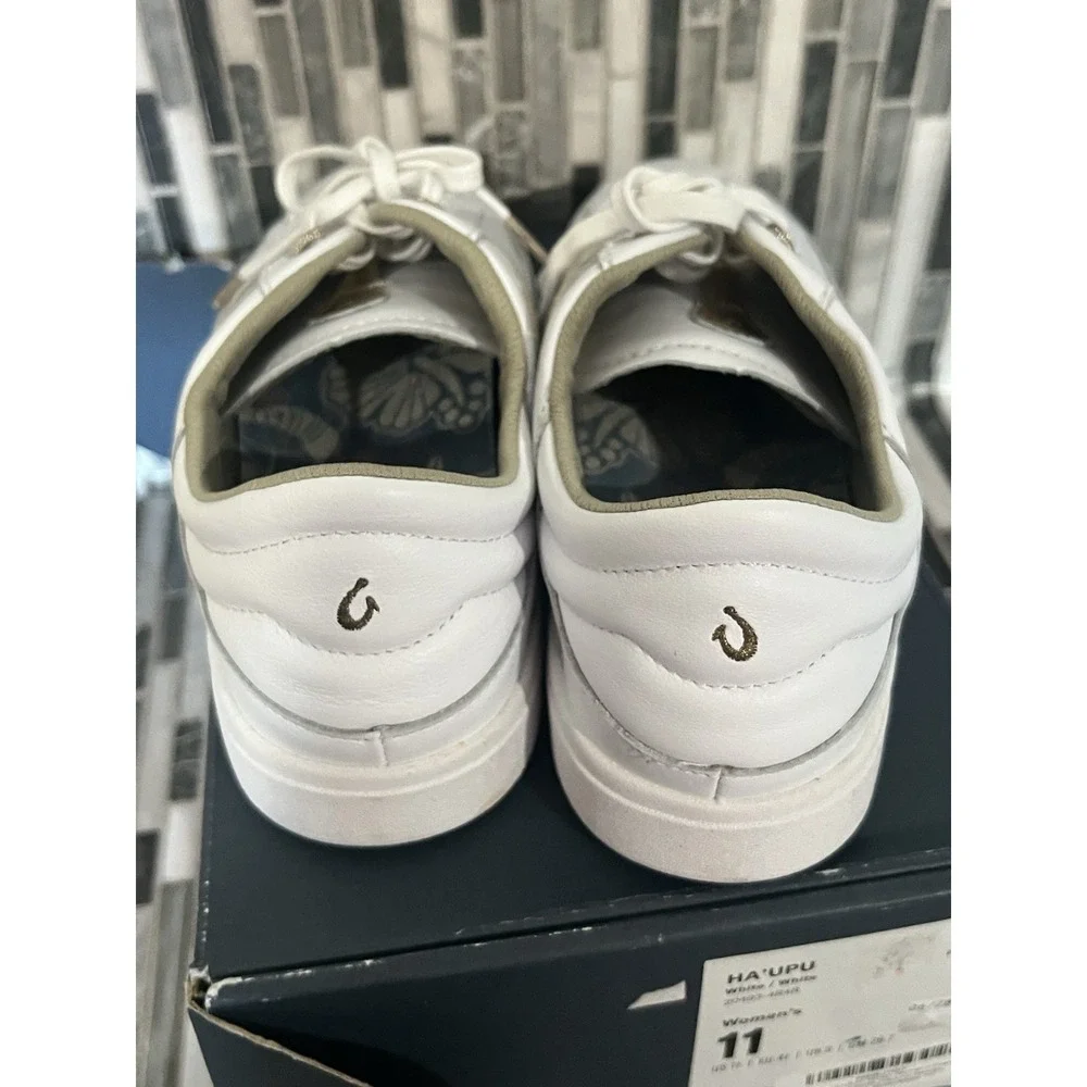 Olukai Haupu women's‎ Sneaker Boot White Gold Size 11